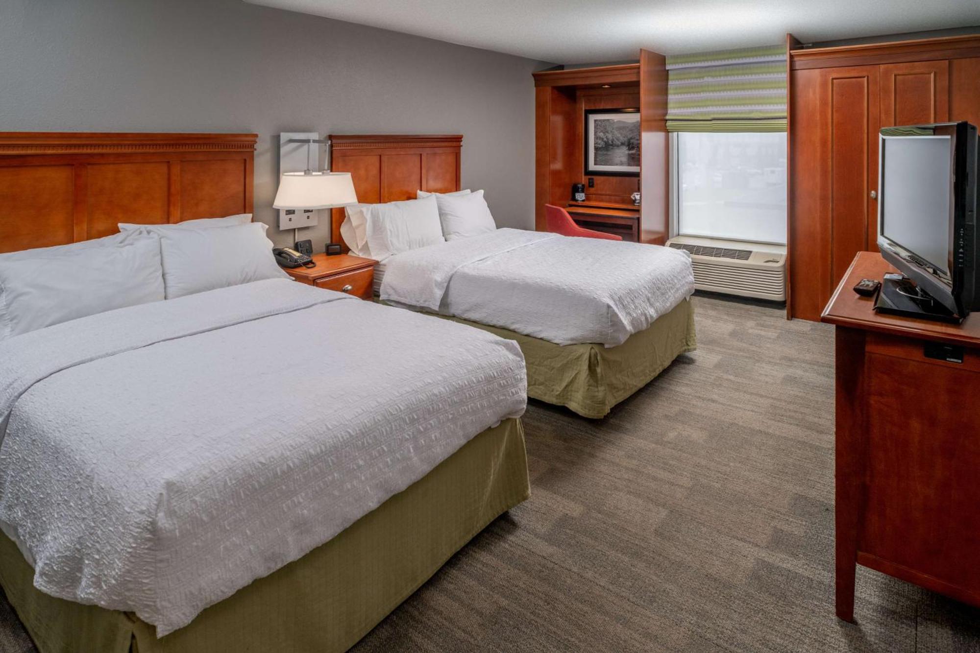 Hampton Inn Charleston Downtown Exterior photo