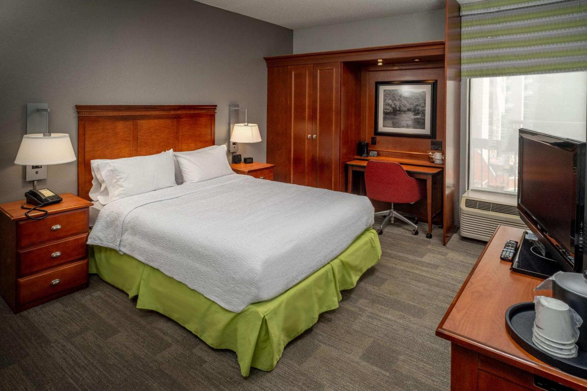 Hampton Inn Charleston Downtown Exterior photo