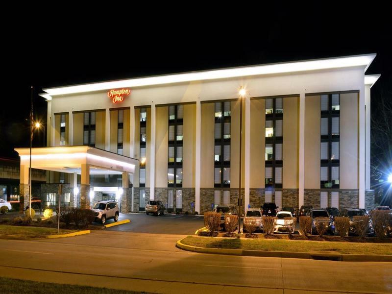 Hampton Inn Charleston Downtown Exterior photo